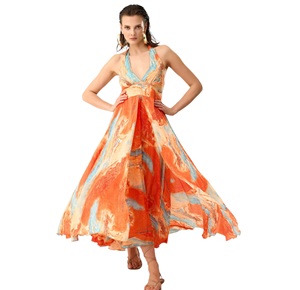 Robe longue de plage d'été fluide imprimée à col halter et dos smocké pour femme, assortiment varié - Product Image 1