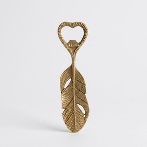 Abridor de Botellas Metálico Seahorse, Diseño Retro en Aleación de Zinc Plateado, Destapador de Cerveza con Temática Costera, Herramienta de Bar Única, Recuerdo para Bodas y Fiestas - Product Image 6