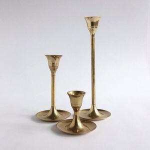 Porte-bougie en laiton de style antique, support décoratif pour bougies, pour la maison, l'hôtel, le restaurant, le temple, la table à manger, centre de table de mariage - Product Image 1