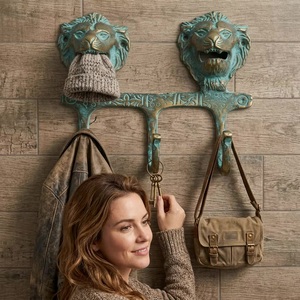 Gancho de Pared con Cabeza de León Estilo Antiguo, 3 Ganchos, Hierro Fundido, Impermeable, Ecológico, Acabado Azul Desgastado, Montado en la Pared para Ropa - Product Image 2