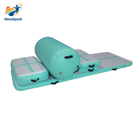 Novaspark - Juego de Colchoneta Inflable de PVC Impermeable para Gimnasia, Color Verde Menta, con Rodillo de Aire para el Hogar