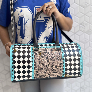 Bolsos de Viaje de Cuero Hechos a Mano con Diseño Único, Bolsos Multiusos con Patrón de Damas de Inglatera, Bolso Hecho a Mano Unisex, Bolso de Viaje de Gran Tamaño - Product Image 1