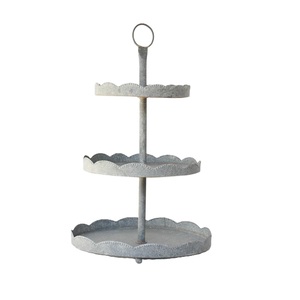 Support à gâteau vintage à 3 niveaux en fer galvanisé, idéal pour mariages et anniversaires, fournitures de fête rondes en fer, taille et forme personnalisables, vente chaude - Product Image 4
