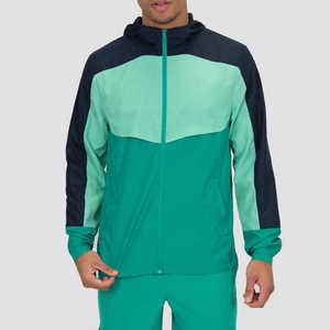 Service OEM Nouvelle Arrivée Style Premium Ensemble Court Décontracté pour Hommes Coupe-Vent Tissu Doux Confortable Ensemble Court Urbain pour Hommes 2027 - Product Image 2