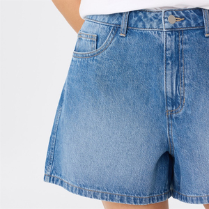 Shorts en jean de sport pour femme, grande taille, été, confortables, respirants, motif uni, en coton denim, avec poches avant et arrière - Product Image 6