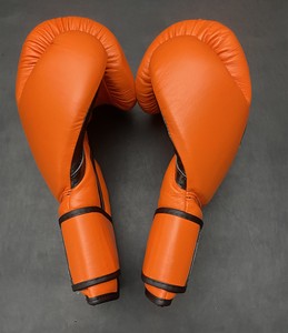 Gants de boxe professionnels Cleto Lace personnalisables de qualité supérieure, respirants, anti-humidité, à doigts entiers, en cuir de vachette épais à 4 couches - Product Image 6