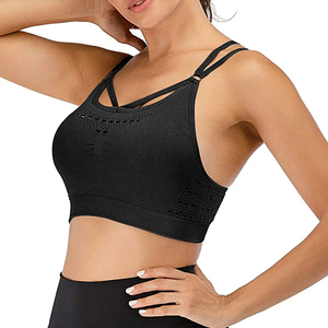 Soutien-gorge de sport noir pour femme à bretelles croisées, col rond, découpes en maille, respirant, maintien moyen, sans coutures, pour l'entraînement - Product Image 5