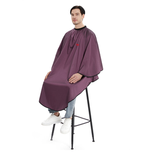 Capes de coiffure imperméables en PVC avec manches longues pour salon de coiffure - Product Image 2