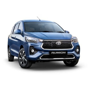 Toyota Rumion d'occasion propre et entièrement entretenu, jantes en alliage, tableau de bord moderne et sièges confortables - Product Image 5