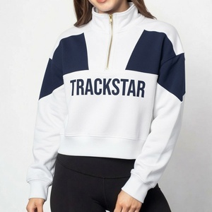 เสื้อสเวตเชิ้ตผู้หญิงสีดำ ขาว เทา ลายบล็อกสี คอซิป ¼  ลายพิมพ์ Trackstar ผ้าหนา - Product Image 5