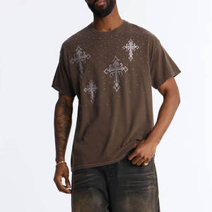 Camiseta Moderna de Manga Corta con Cuello Redondo y Diseño de Cruz con Pedrería, Estilo Urbano, Tela Jersey, Corte Regular - Product Image 3