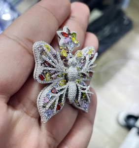 Colgante de Lujo Mariposa Hip Hop Plateado con Moissanita Micro Pavé para Hombre, Joyería de Regalo Krishnavii KP 354 Fiesta - Product Image 3