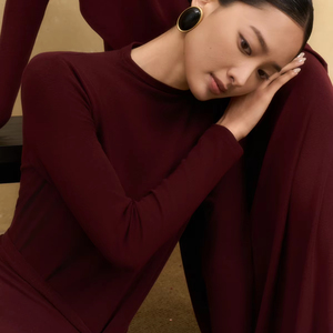 Vestido de punto elástico de verano con cuello alto, manga regular, a rayas, con botones, minimalista, sencillo, ODM OEM - Product Image 1