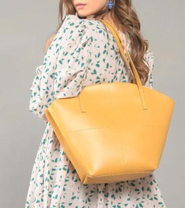 Sac fourre-tout chic pour femme, grande capacité, en cuir véritable, sac à main pour femme, logo personnalisé, fermeture à glissière, look polyvalent et unique, fabrication OEM - Product Image 6