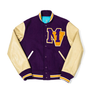 Veste d'hiver douce et confortable avec manches contrastées, broderie premium, poignets en tricot côtelé, veste de style universitaire pour tous les jours - Product Image 1