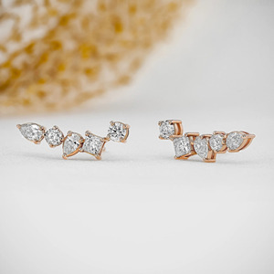 Pendientes de Oro Amarillo con Diamantes Cultivados en Laboratorio de Formas Mixtas - Product Image 5