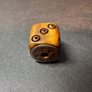 Dés à désiner en os sculptés de haute précision, polyédriques, pour jeux de rôle D&D, jeux de table, artisanat naturel - Product Image 1