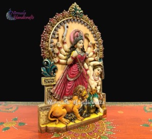Statue de Durga Mata en résine artisanale Nirmala, lion démon, idole de dieu hindou traditionnel fait main, figurine religieuse de table pour Diwali - Product Image 6