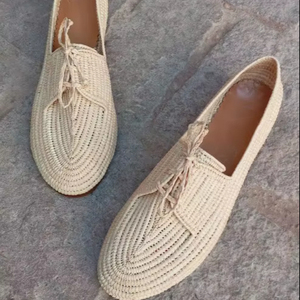 Zapatos de mujer hechos a mano con rafia – Estilo natural y artesanía marroquí - Product Image 1