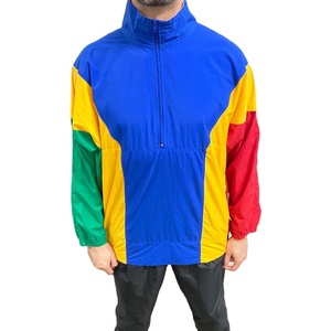 Veste coupe-vent en nylon de qualité supérieure avec logo personnalisé pour homme, idéale pour le sport, la course à pied et l'entraînement, avec fonction respirante et logo sur le devant. - Product Image 1