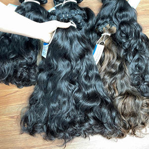 En venta 40 por ciento Precio al por mayor Cabello crudo humano vietnamita Ondulado natural Muchos colores Listo para enviar - Product Image 4