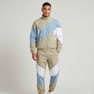 Custom Fashion Outdoor Streetwear Polyester Breathable Lightweight <b>Jacket</b> Waterproof Windproof Tracksuit Windbreaker - Product Image 3