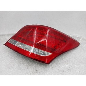 Luz Trasera Derecha Usada Equus 924023N010 - Product Image 1