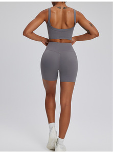 Conjunto Deportivo de 4 Piezas para Mujer, Leggings y Shorts con Efecto Levanta Glúteos, Sujetador Deportivo con Tirantes, Top Corto de Manga Larga - Product Image 6