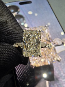 แหวนเพชรทองคำขาว 14k คลาสสิก หรูหรา ได้รับการรับรองจาก IGI เหมาะสำหรับโอกาสครบรอบแต่งงาน งานเลี้ยง และสวมใส่ในงานปาร์ตี้ - Product Image 6