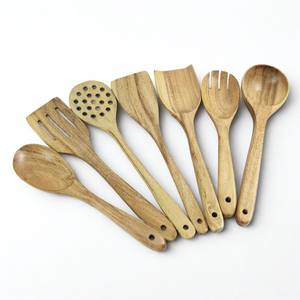 Juego de utensilios de madera para cocina, juego de cocina de madera de acacia, cuchara hecha a mano, 7 piezas de cucharas y espátula, para hornear, servir y mezclar – Regalo de Navidad - Product Image 1
