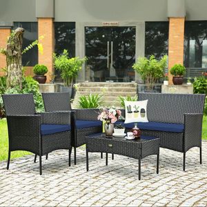 Set Divano in Rattan a 4 Pezzi con Cuscini e Tavolino in Vetro Temperato per Intrattenimento in Giardino - Product Image 1