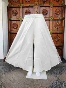 Pantalones Sharara Palazzo de Algodón para Mujer con Detalles de Encaje Lateral, Cintura Elástica, Corte Holgado, Transpirables, de Pierna Ancha para Verano - Product Image 2