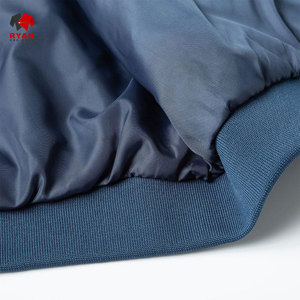 แจ็คเก็ตซอฟต์เชลล์แบบสั่งทำพิเศษสำหรับผู้ชายจาก Ryan Pro Gear ผ้าสวมใส่สบาย ปิดด้วยซิป พร้อมโลโก้แบบกำหนดเอง ดีไซน์ ODM - Product Image 6