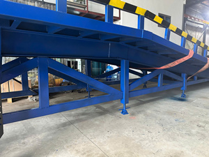 Rampe de chargement mobile réglable Naltako de 6 tonnes pour chariot élévateur et moto, rampe de conteneur pour cour d'entrepôt, rampe hydraulique de 6t - Product Image 3