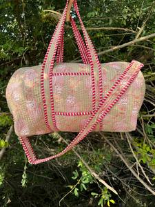 Large Capacity Cotton Quilted Duffel <b>Bag</b> for Women and Men Perfect for Gym, Travel, and <b>Overnight</b> Trips - Product Image 2