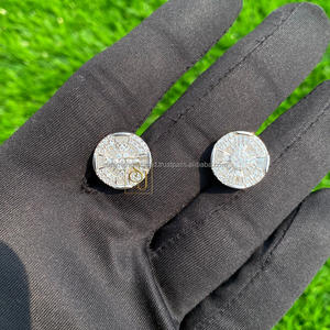 Boucles d'oreilles clous minimalistes de luxe en or massif 10K plaqué rhodium, serties de diamants baguette, avec fermoir à vis, pour mariage et anniversaire - Product Image 3