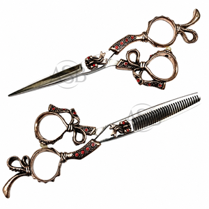 Ciseaux de barbier professionnels importés avec poignée fantaisie, logo personnalisé, lame en acier inoxydable de 6 pouces, ciseaux de coiffure pour salon - Product Image 1