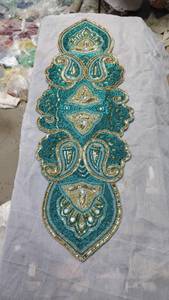 FAIZA CRAFT FC-9413 Set de table rond fait main avec perles de verre, motif floral brodé, décoration d'intérieur - Product Image 6