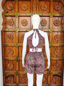 Top Halter sin Espalda de Encaje para Mujer, 100% Seda Tejida, Diseño Paisley, Ecológico, Transpirable, Casual, Más de 10 Colores, ODM Soni - Product Image 3