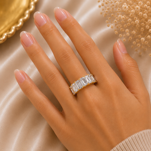 Nouvelle bague en diamant de laboratoire taille radiant en argent 925 et or 9kt, 14kt, 18kt pour femme, idéale pour une bague de fiançailles - Product Image 2