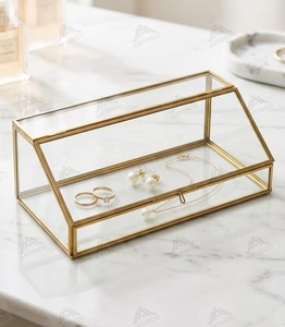 Boîte de présentation de bijoux en verre ARTINCO Classic Gold Frame avec fermeture à boucle et crochet, 9,7x4,5x3,75 pouces, présentoir de table - Product Image 6
