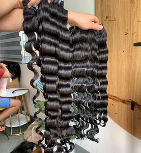 Peluca de Cabello Humano Virgen Remy con Cutícula Alineada y Frente de Encaje para Mujeres Negras, Personalizada, Colorida, 180% de Densidad - Product Image 1