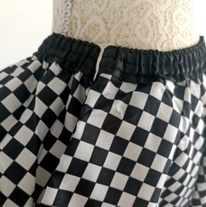 Capes de Barbier de Qualité Supérieure, Cape de Salon Imperméable, Légère, Moderne, Élégante et Confortable pour la Coiffure - Product Image 2