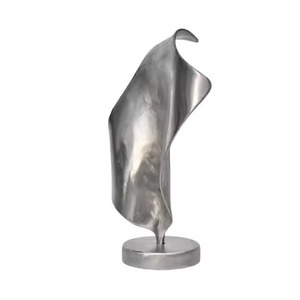 Escultura Decorativa Moderna de Metal para Oficina, Regalo de Boda, Adorno de Mesa, Estantería con Material de Resina para Decoración del Hogar - Product Image 3