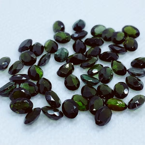 Lot de pierres précieuses naturelles de tourmaline facettées de forme ovale, tailles assorties, calibrées, pour la fabrication de bijoux - Product Image 1
