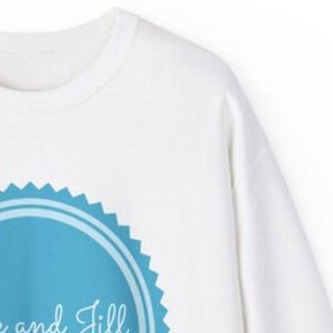 เสื้อสเวตเชิ้ตผู้หญิง แขนยาว คอกลม ผ้าฟลีซ ทรงโอเวอร์ไซส์ นุ่ม อุ่น สวมใส่สบาย เหมาะสำหรับทุกวัน รับสกรีนลายตามสั่ง ขายส่งเสื้อผ้า - Product Image 5