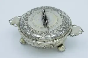 Elegante Cacerola Aislada de Acero Inoxidable |   Duradero y apto para uso alimentario - Product Image 3