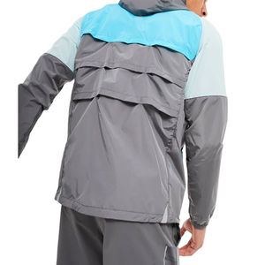 Ensemble court coupe-vent noir personnalisé en nylon léger haute technologie, avec sweats à capuche et shorts doublés, bas de tenue de sport de haute qualité pour hommes - Product Image 5