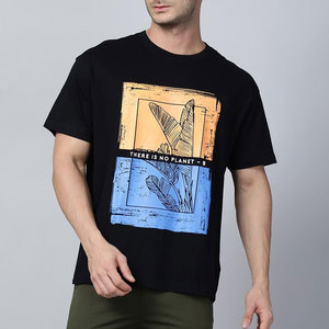 Camiseta Negra de Manga Corta para Hombre con Estampado, Cuello Redondo, Estilo Casual, Corte Regular, 100% Algodón Jersey, Ecológica - Product Image 3