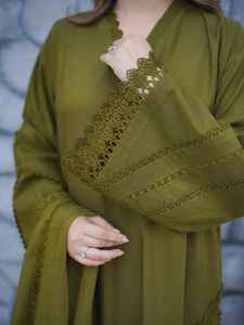 เราเป็นผู้ผลิตมืออาชีพสำหรับเสื้อผ้าสตรีแบบเรียบร้อยทุกประเภท รวมถึงชุดฤดูร้อนแบบปากีสถาน ชุดผ้าลอน และชุดอื่นๆ ที่มีแขนยาว - Product Image 4